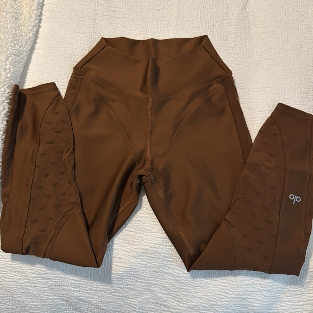 ALO Yoga Airlift Mesh High Waist Cinnamon Brown Celeste Capri Leggings S… - Picture 4 of 6